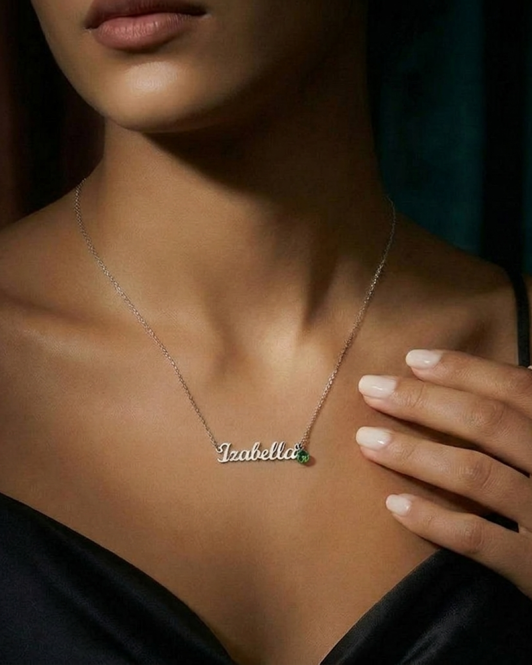 Vārda kaklarota ar dzimšanas mēneša akmeni