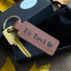 Personalizēts ādas atslēgu piekariņš ar gravējumu