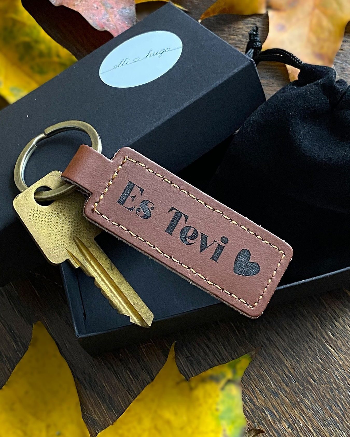 Personalizēts ādas atslēgu piekariņš ar gravējumu